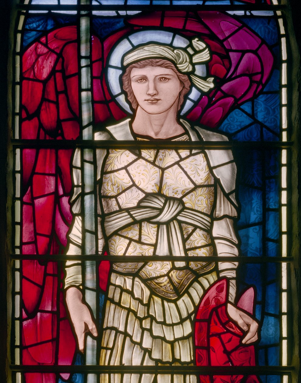 Rottingdean، St Margaret، Morris & Co.، Edward Burne-Jones، East Window، St Michael detail، 1893 بواسطة إدوارد بورن جونز