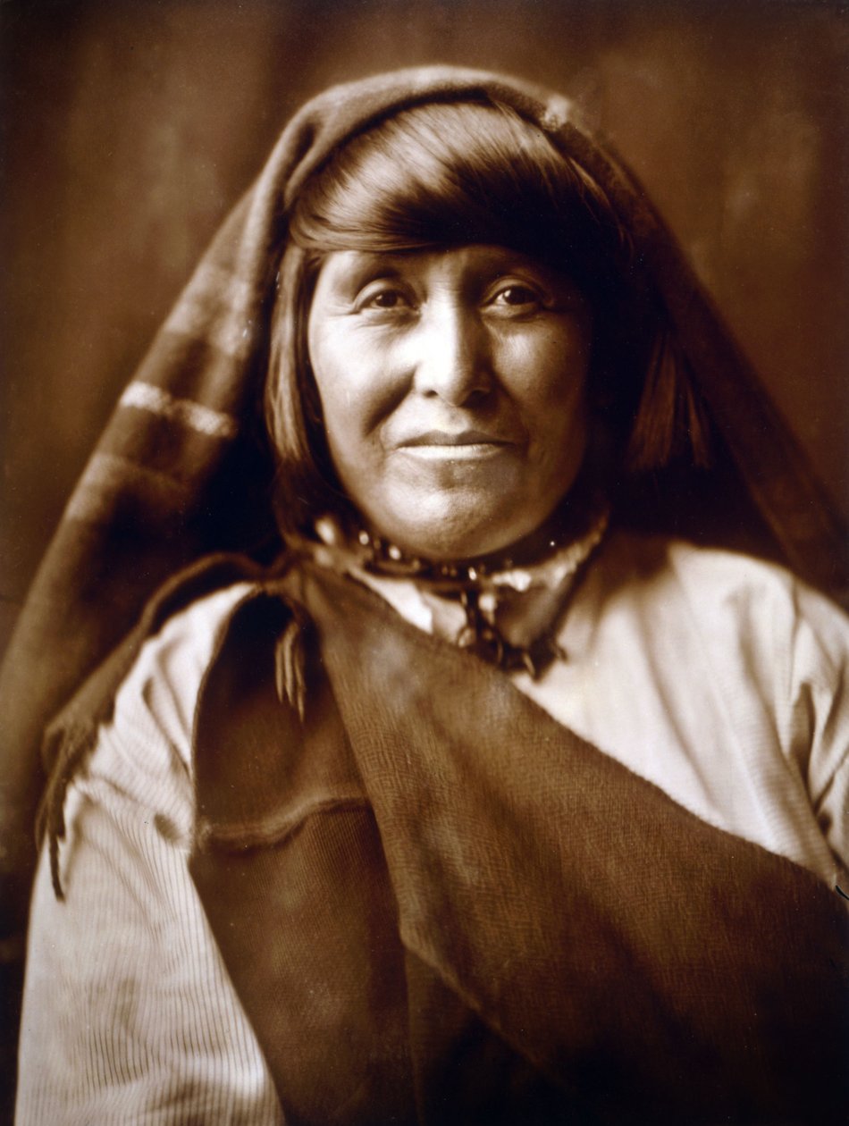 امرأة أكوما ، ج. 1904 ، الصورة إدوارد س كيرتس بواسطة إدوارد شريف كيرتس