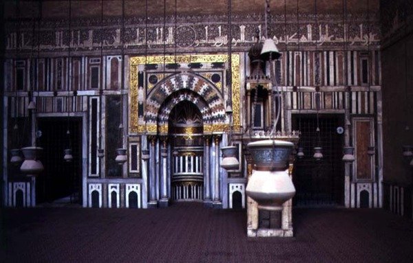 منظر المحراب والمنبر بواسطة مصري