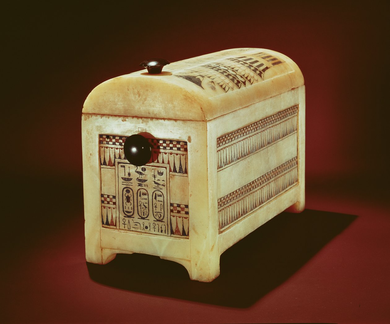 النعش ، من مقبرة توت عنخ آمون ، المملكة الحديثة (مرمر مطلي) بواسطة الأسرة الثامنة عشر المصرية
