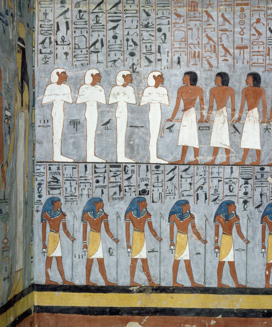 مومياوات وشخصيات ذكور ، تفاصيل من اللوحات الجدارية في حجرة دفن مقبرة رمسيس الأول ، وادي الملوك ، الأقصر ، طيبة (قائمة اليونسكو للتراث العالمي بواسطة الأسرة المصرية التاسعة عشرة