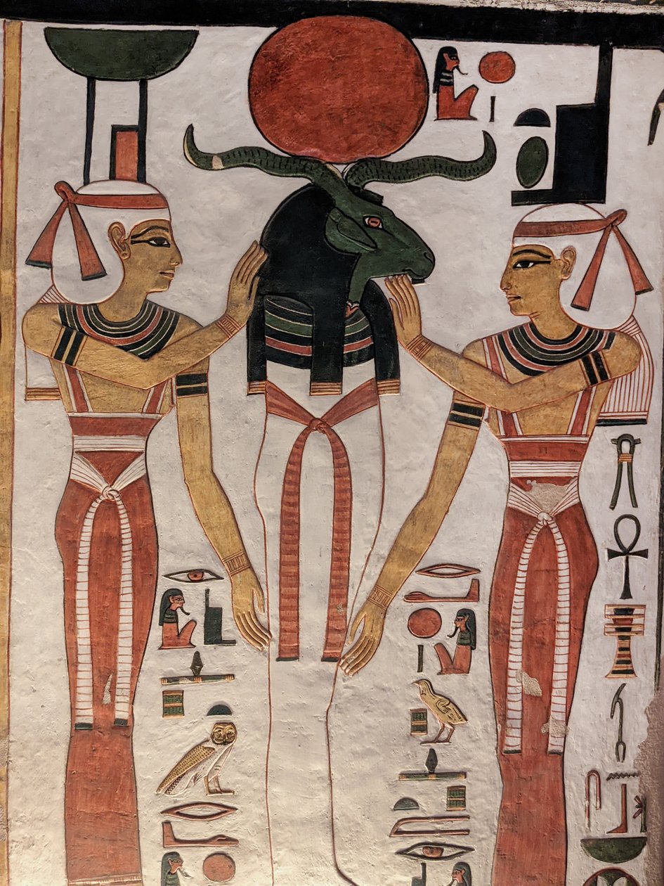 وادي الملكات ، مقبرة نفرتاري (الرسم على الحائط) بواسطة الأسرة المصرية التاسعة عشرة