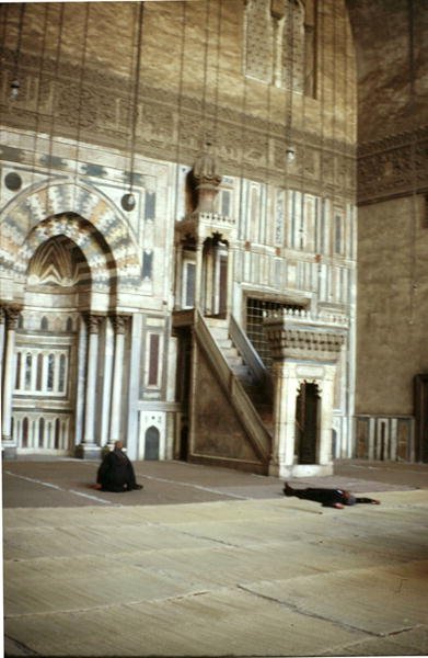 مسجد أسوان بواسطة المدرسة المصرية