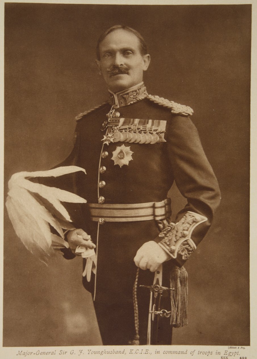 اللواء السير ج. ج. يونغ زوجها ، 1914-1919 بواسطة إليوت وفري ستوديو