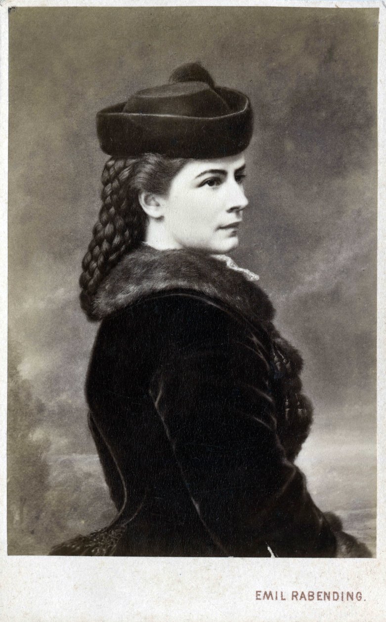 صورة إليزابيث دي فيتلسباخ (1837-1898) (سيسي) ، إمبراطورة النمسا (1854-1898) وملكة المجر (1867-1898) ، ني دوقة في بافيير. (إمبريس إليزابيث النمسا) تصوير في ورشة إميل رابيندينج (1823-1886). بواسطة اميل رابيندينج