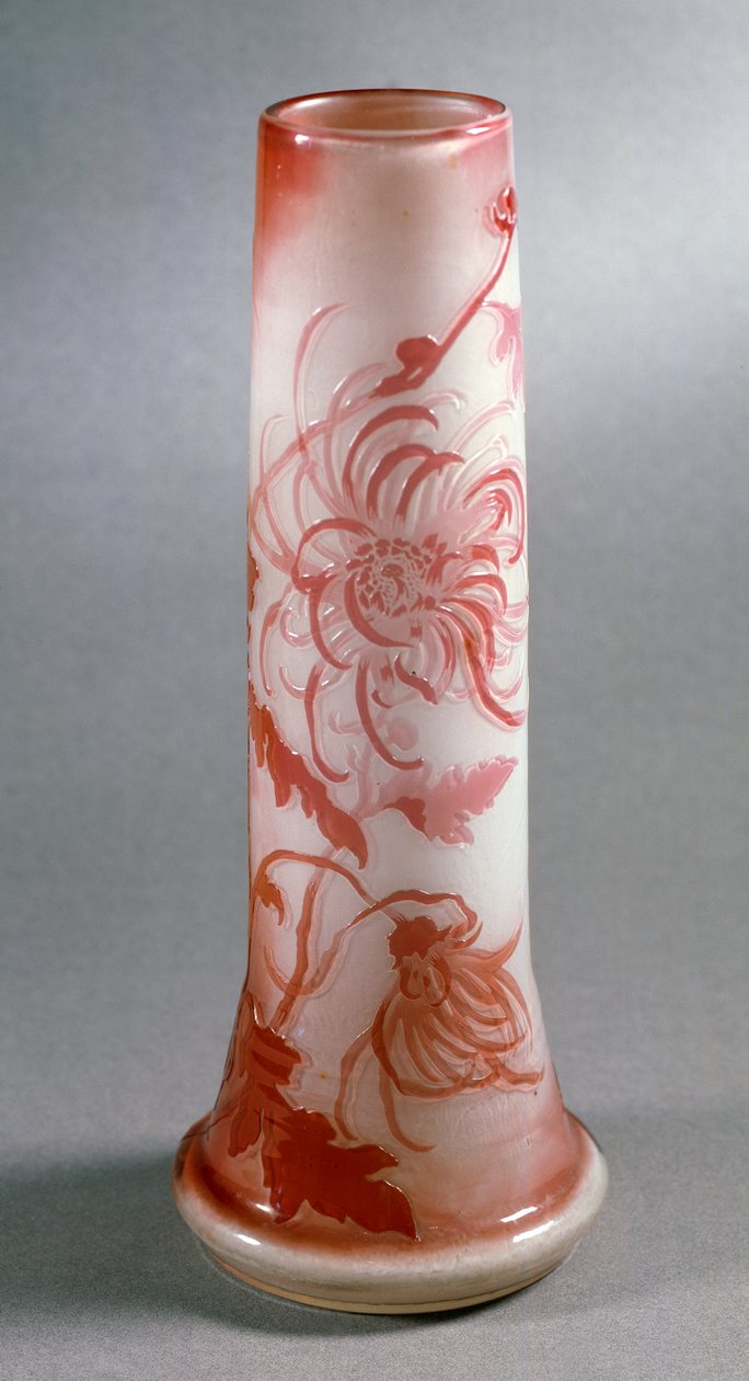 Double glass vase with red chrysanthemum decoration, ca 1900, France بواسطة اميل جالي