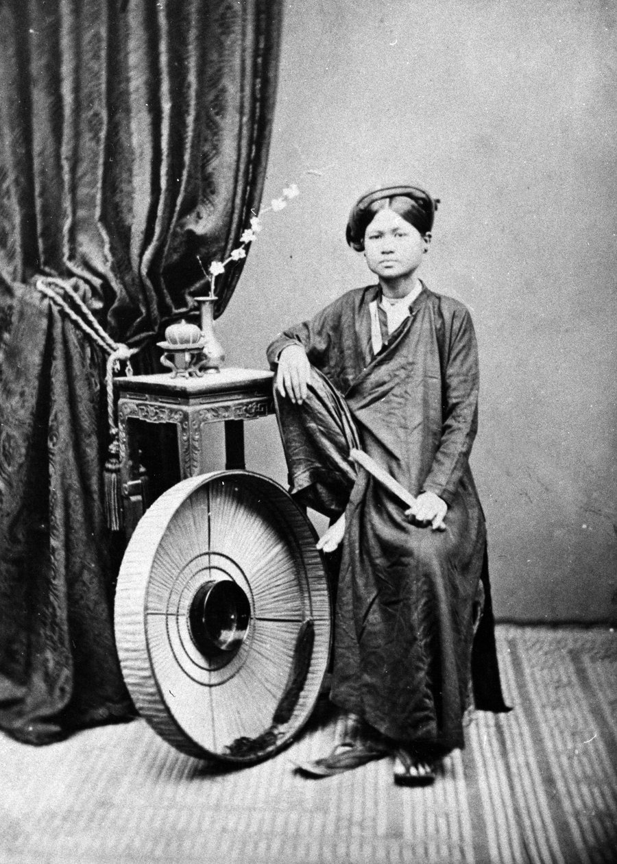 تونكين المرأة ، 1860s بواسطة إميل جسيل