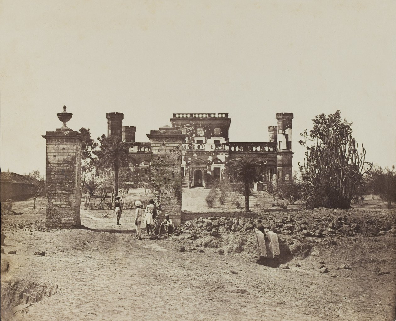 منزل مهجور ، ج 1858 بواسطة مصور انجليزى