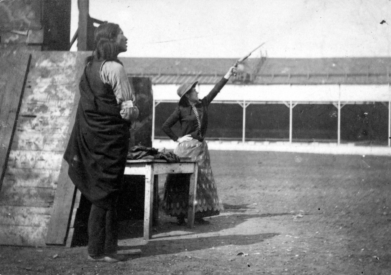 آني أوكلي ، 1892 بواسطة مصور انجليزى