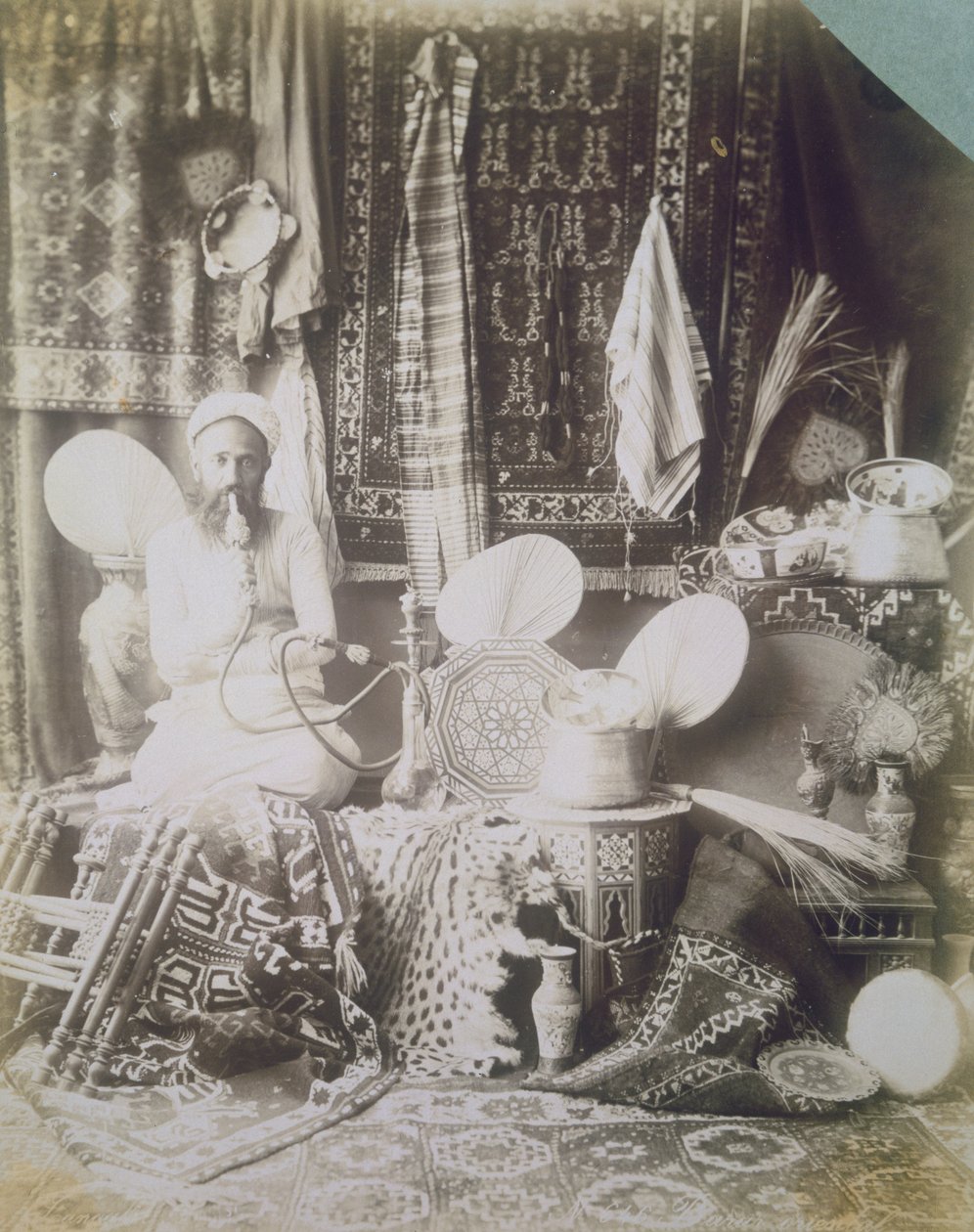 بازار في القاهرة ، مصر ، ج .1878 بواسطة مصور انجليزى