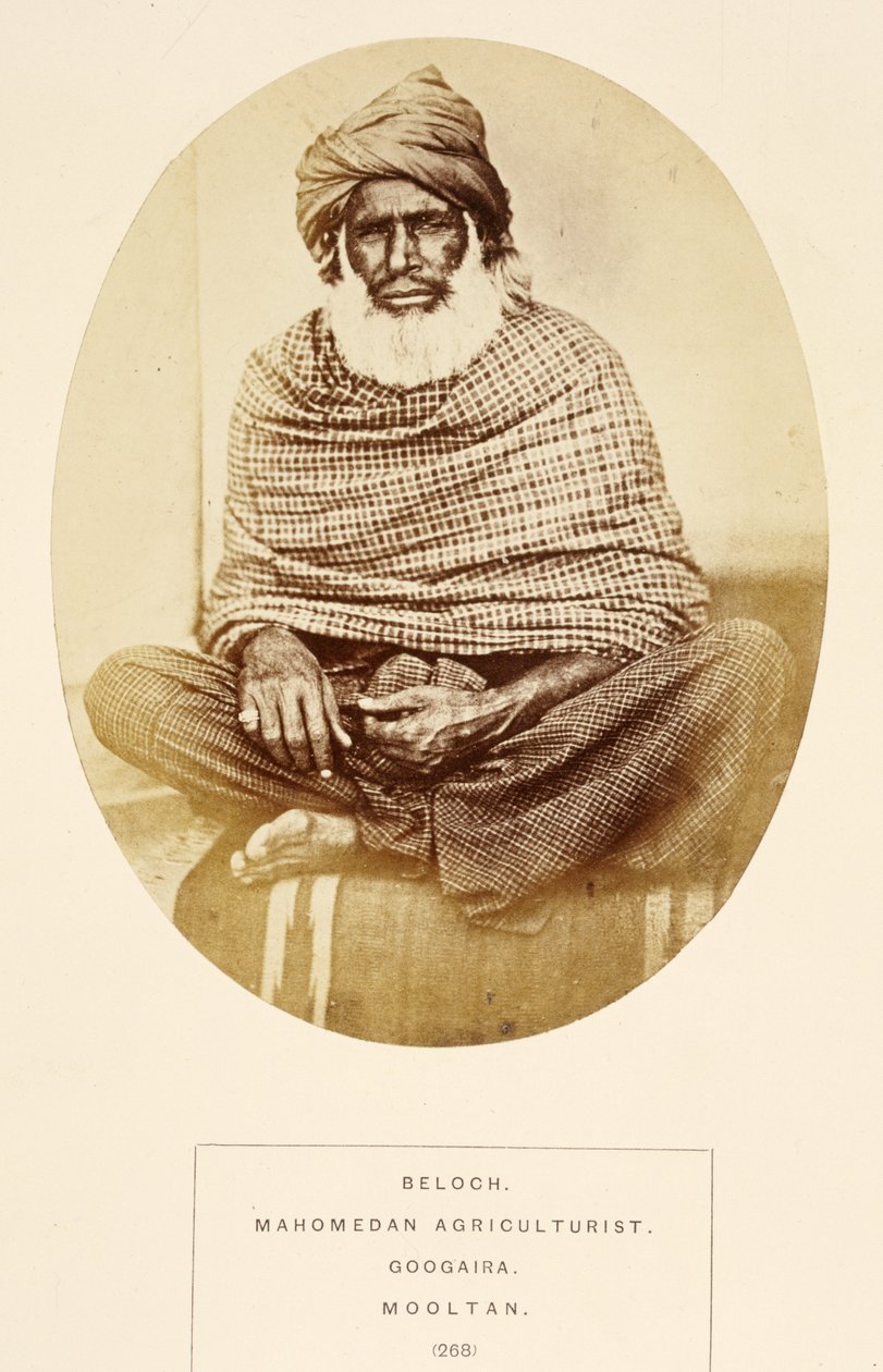 Beloch ، Mahomedan Agriculturist ، Googaira ، Mooltan ، من The People of India ، بقلم J. Forbes Watson ، تم نشره عام 1868 (طبعة زلال) بواسطة مصور انجليزى