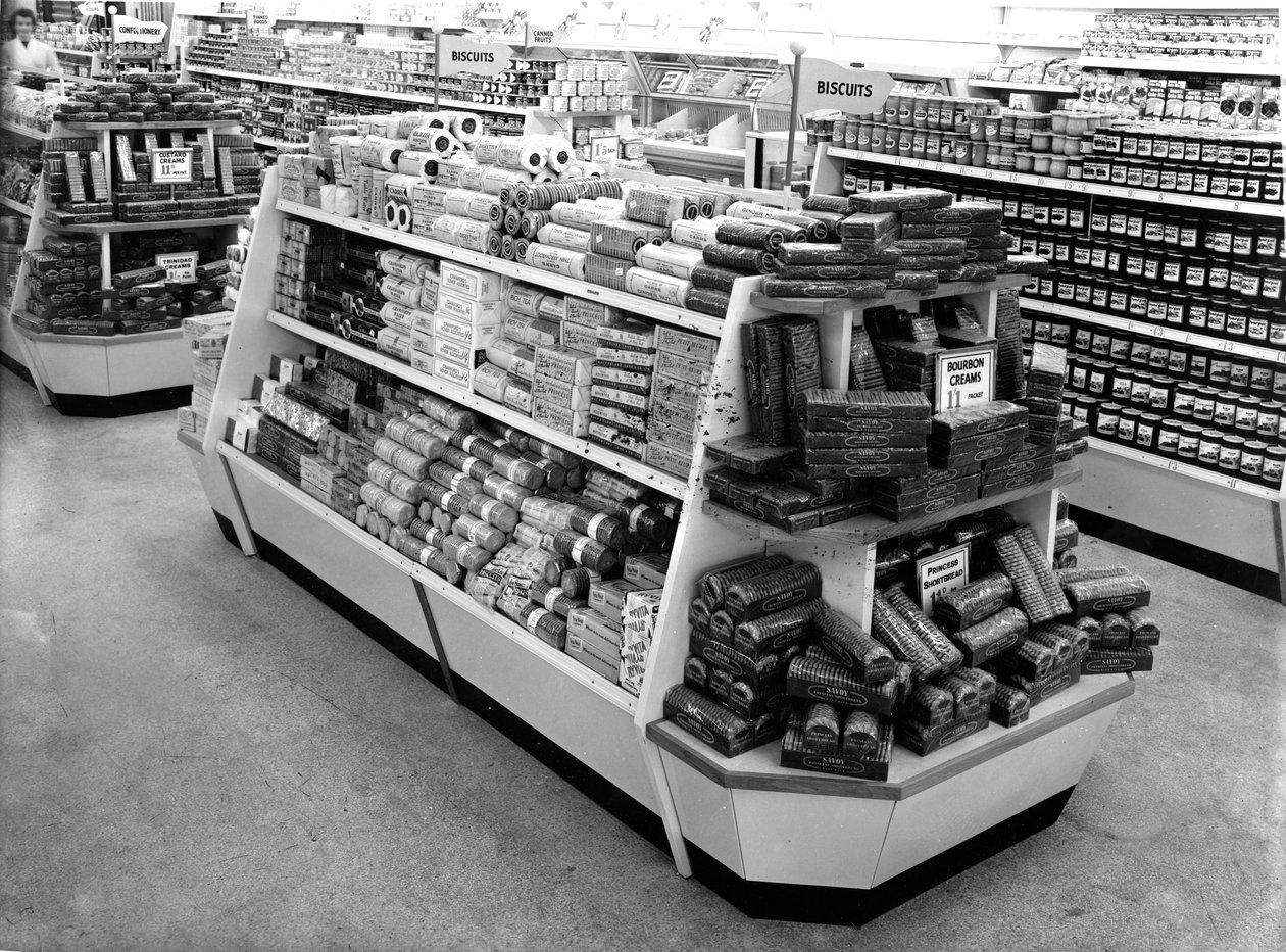 ممر البسكويت ، متجر Woolworths ، 1956 بواسطة مصور انجليزى
