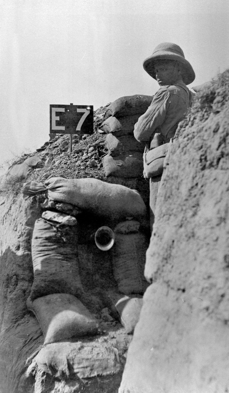 القوات البريطانية في الخنادق ، الصنائع ، 1916 بواسطة مصور انجليزى