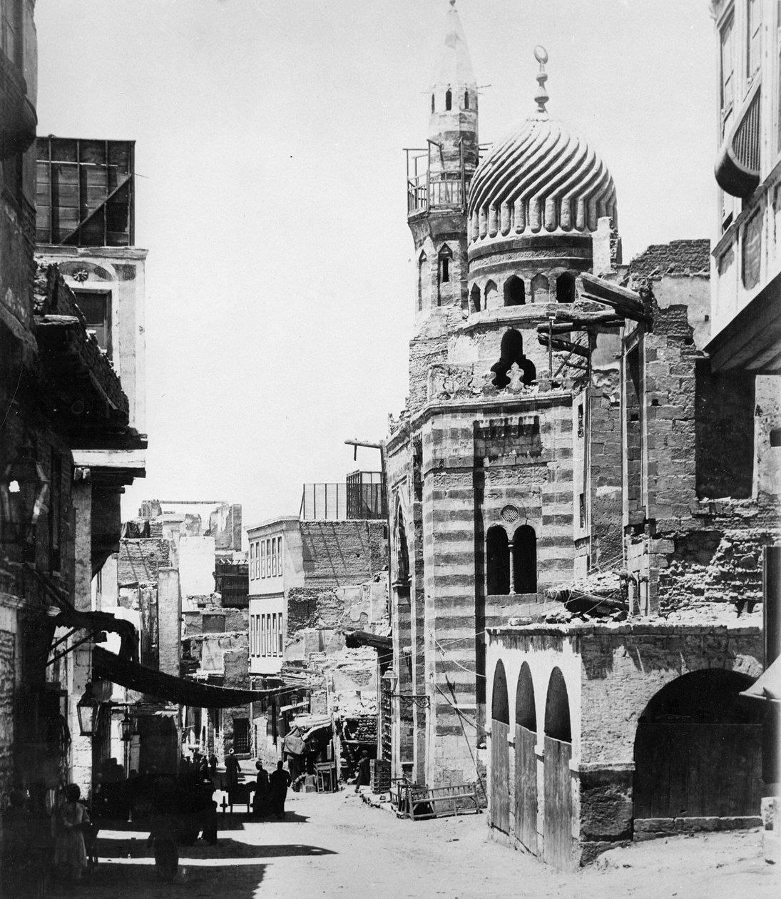 Cairo: Sharia El Mahdijar  بواسطة مصور انجليزى