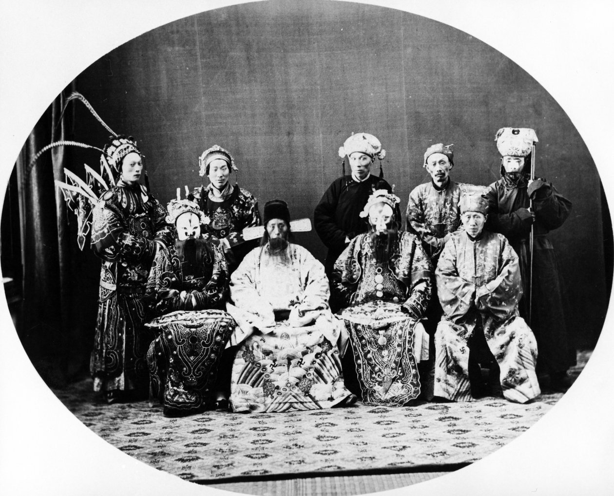 المسرحيات الصينية ، شنغهاي ، عام 1870 بواسطة مصور انجليزى