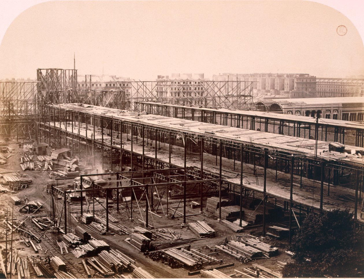 البناء ، المعرض الدولي ، 1862 (صورة بني داكن) بواسطة مصور انجليزى