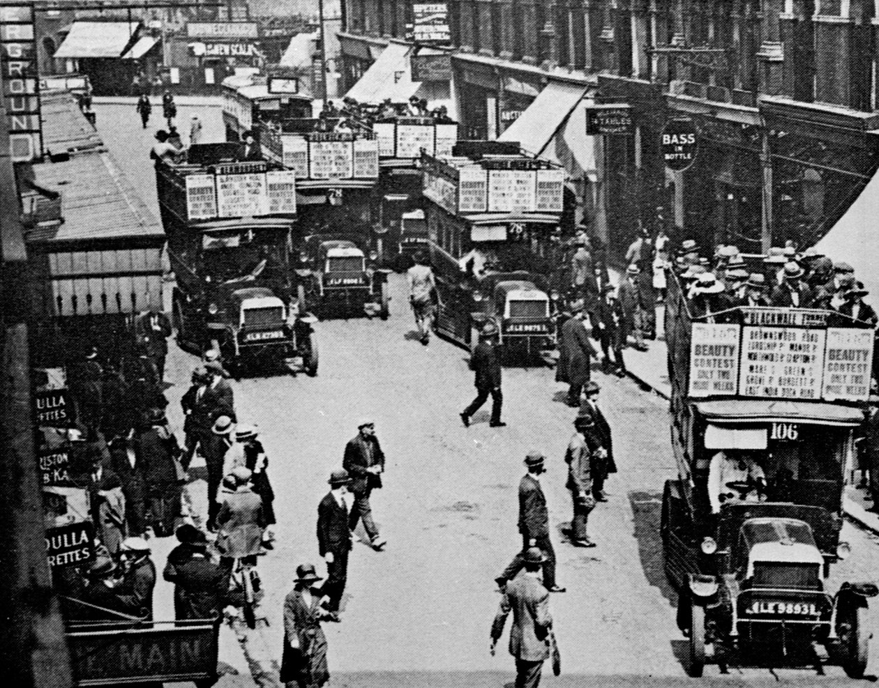 محطة Finsbury Park ، c.1923 بواسطة مصور انجليزى