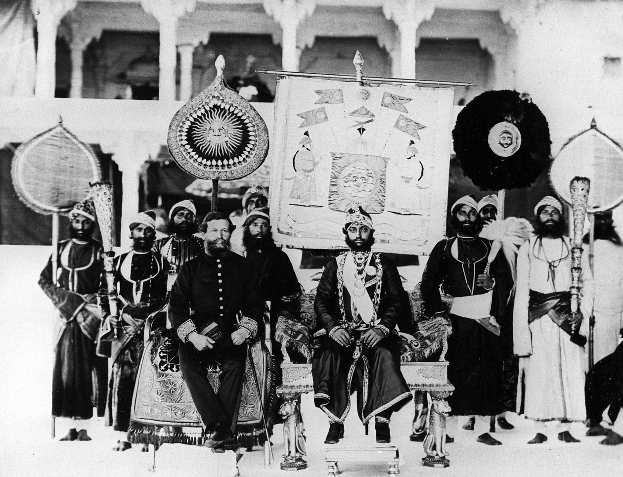 استثمار ماهارا أودايبور مع نجمة الهند ، 1871 بواسطة مصور انجليزى