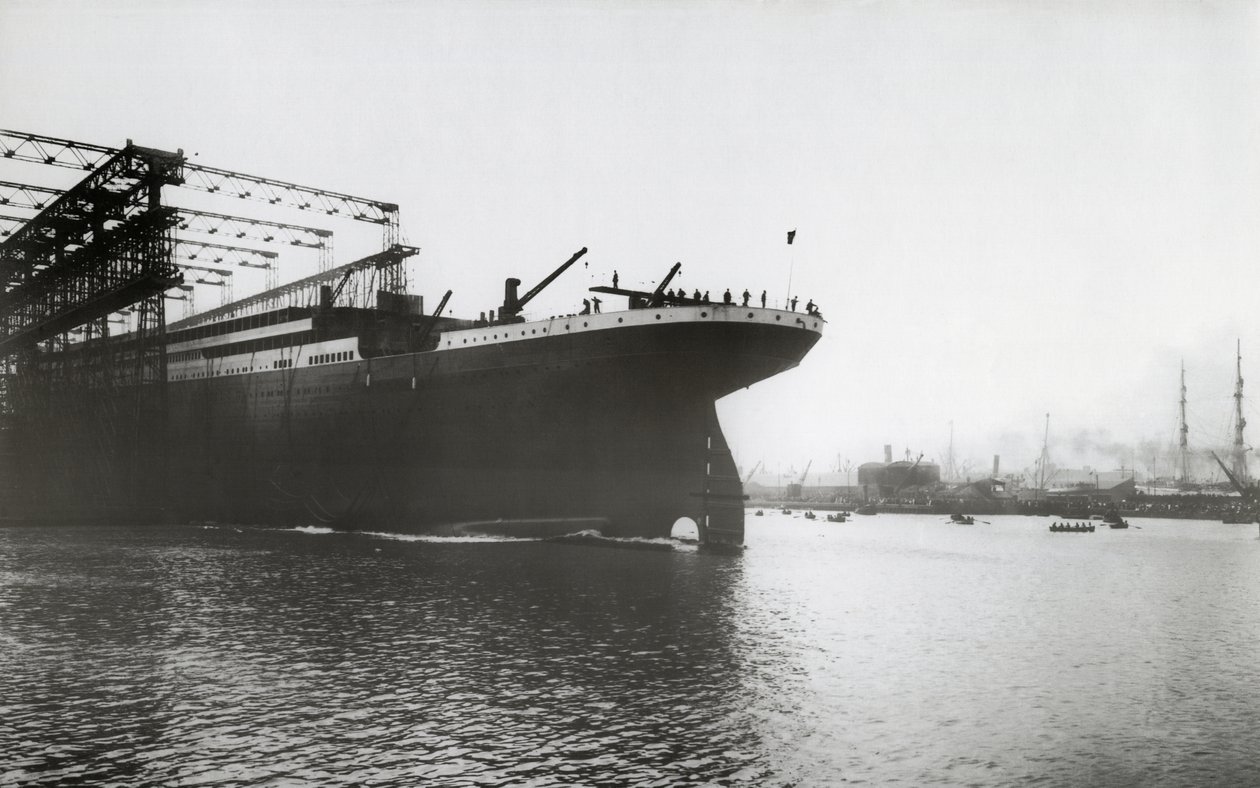 إطلاق RMS Titanic في 31 مايو 1911 بواسطة مصور انجليزى