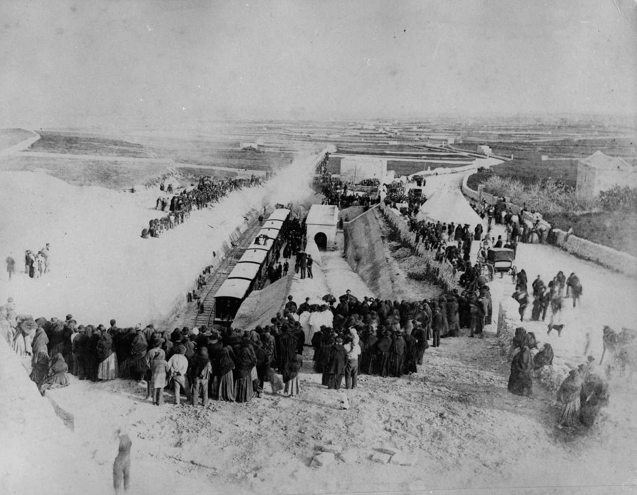 حفل افتتاح محطة السكة الحديد ، سيتا فيكيا ، مالطا ، 1883 بواسطة مصور انجليزى