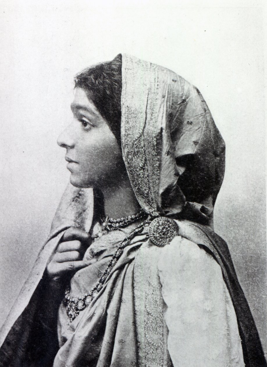 ساروجيني نايدو بواسطة مصور انجليزى