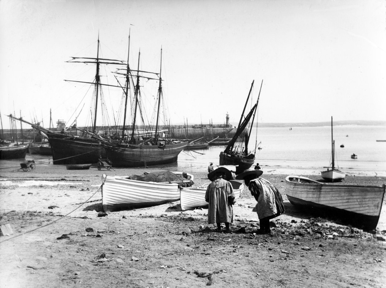 Schooners Village Belle and Chyandour ، c.1880-99 بواسطة مصور انجليزى