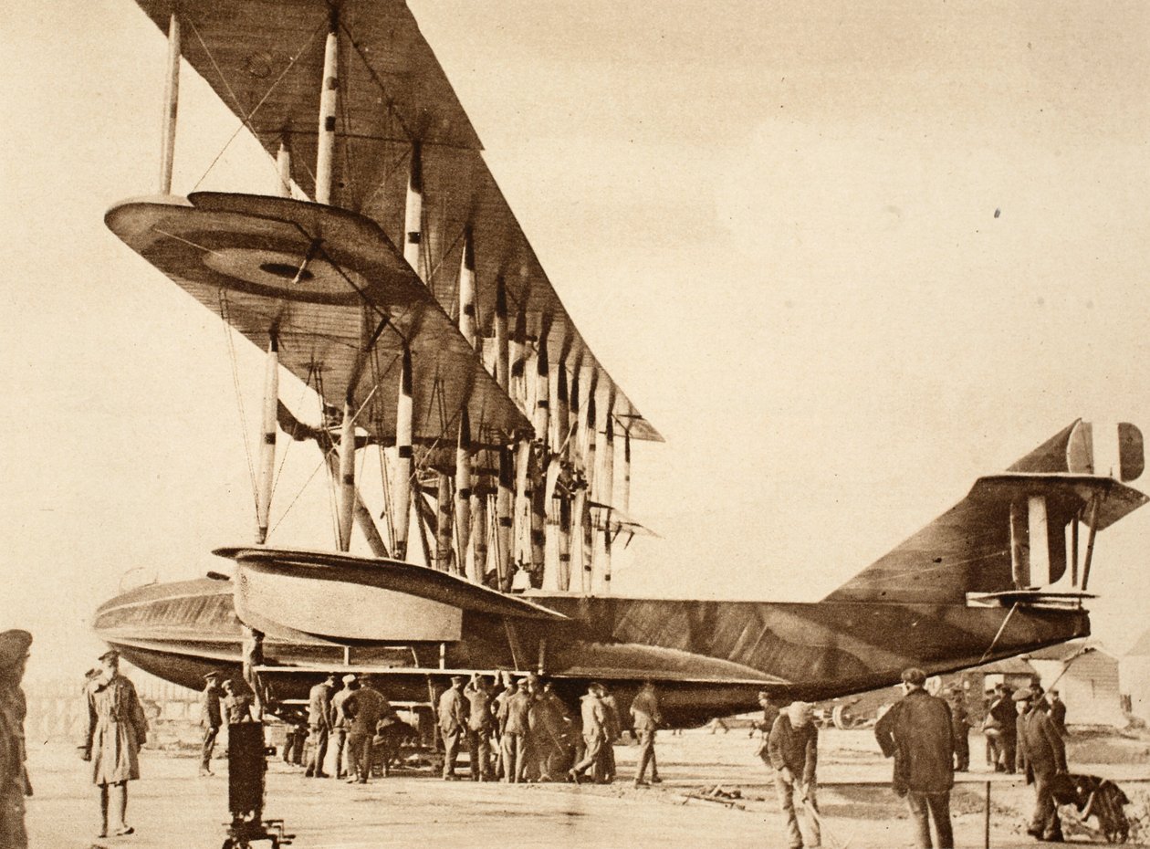 منظر جانبي لطائرة ، 1914-1919 بواسطة مصور انجليزى