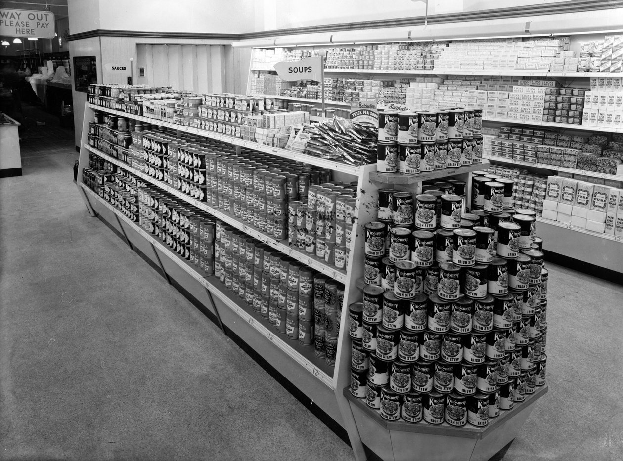 ممر حساء ، متجر Woolworths ، 1956 بواسطة مصور انجليزى