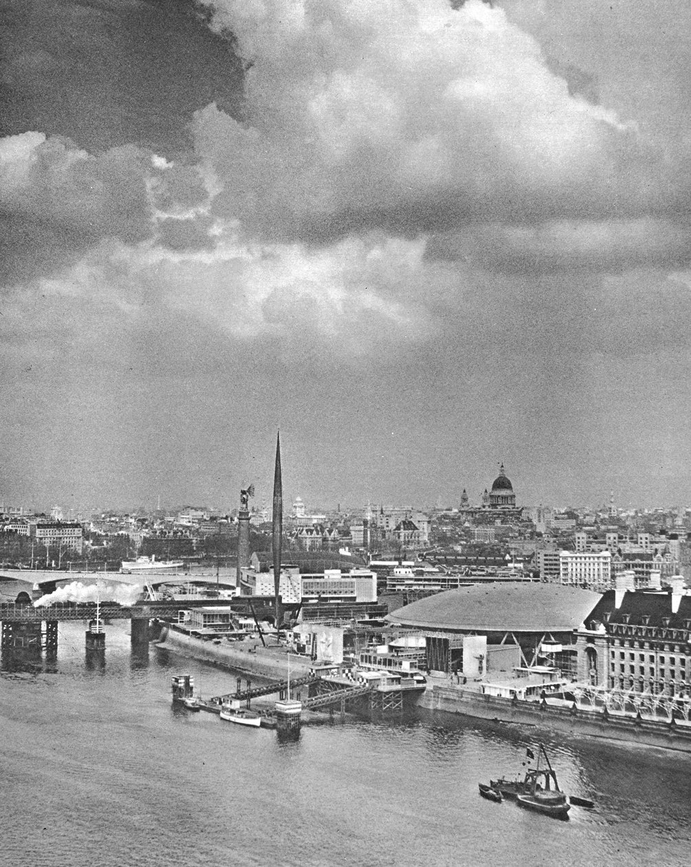 ساوثبانك ، 1951 بواسطة مصور انجليزى