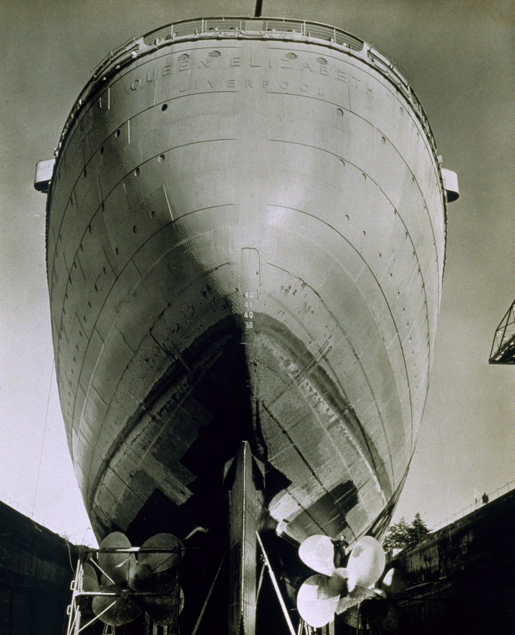منظر للملكة إليزابيث RMS ، 1942 بواسطة مصور انجليزى