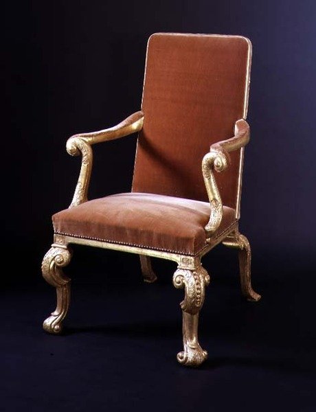 كرسي بذراعين مذهب مع تنجيد مخملي ، c.1710 (مذهب ومخمل) بواسطة مدرسة اللغة الإنجليزية