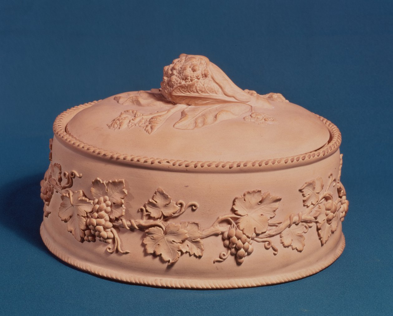 Wedgwood Game Pie Dish، c.1820 (سيراميك) بواسطة مدرسة اللغة الإنجليزية