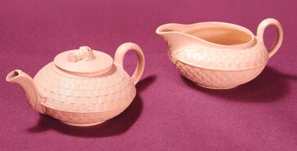 Wedgwood إبريق إبريق الشاي والحليب ، c.1860 (السيراميك) بواسطة مدرسة اللغة الإنجليزية