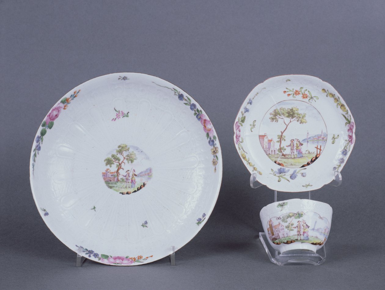 صحن ورسيستر والصحن والطبق ، زخرفة النمط الصيني ، c.1750-55 (سيراميك) بواسطة مدرسة اللغة الإنجليزية