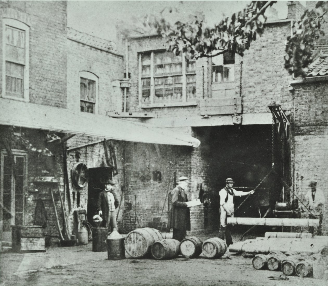 231-235 Kings Road: الارتفاع الخلفي ، لندن ، 1890 بواسطة مصور انجليزى