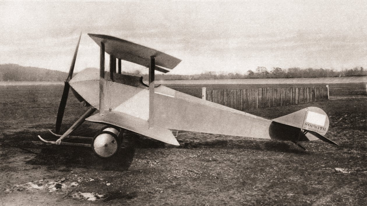 A Sopwith Tabloid ، طائرة جرارات استكشافية ذات مقعد واحد استخدمت خلال الحرب العالمية الأولى ، من أخبار الحرب المصورة ، 1915 بواسطة مصور انجليزى