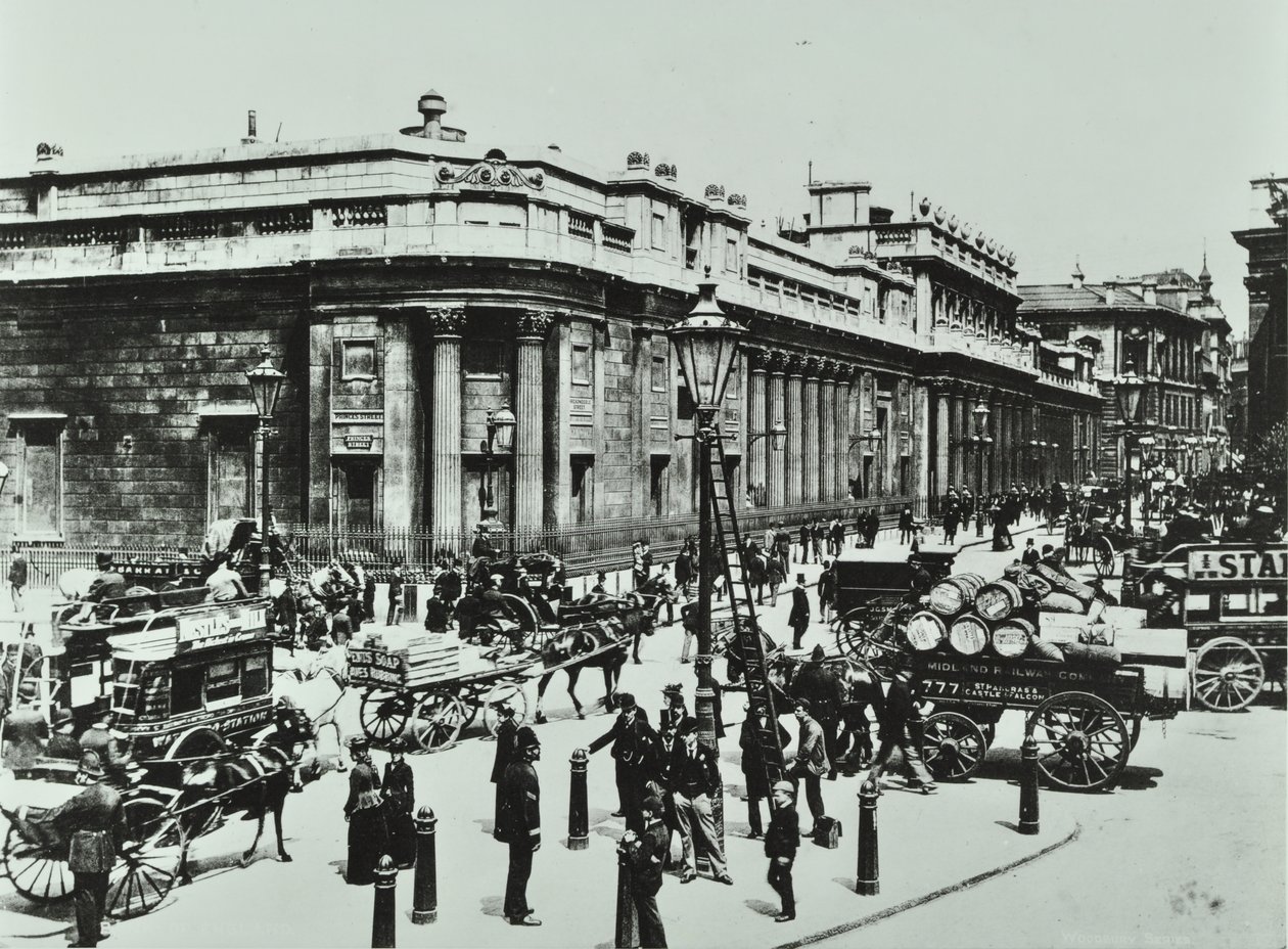 بنك إنجلترا ، شارع ثريدنيدل ، مدينة لندن ، 1890 بواسطة مصور انجليزى