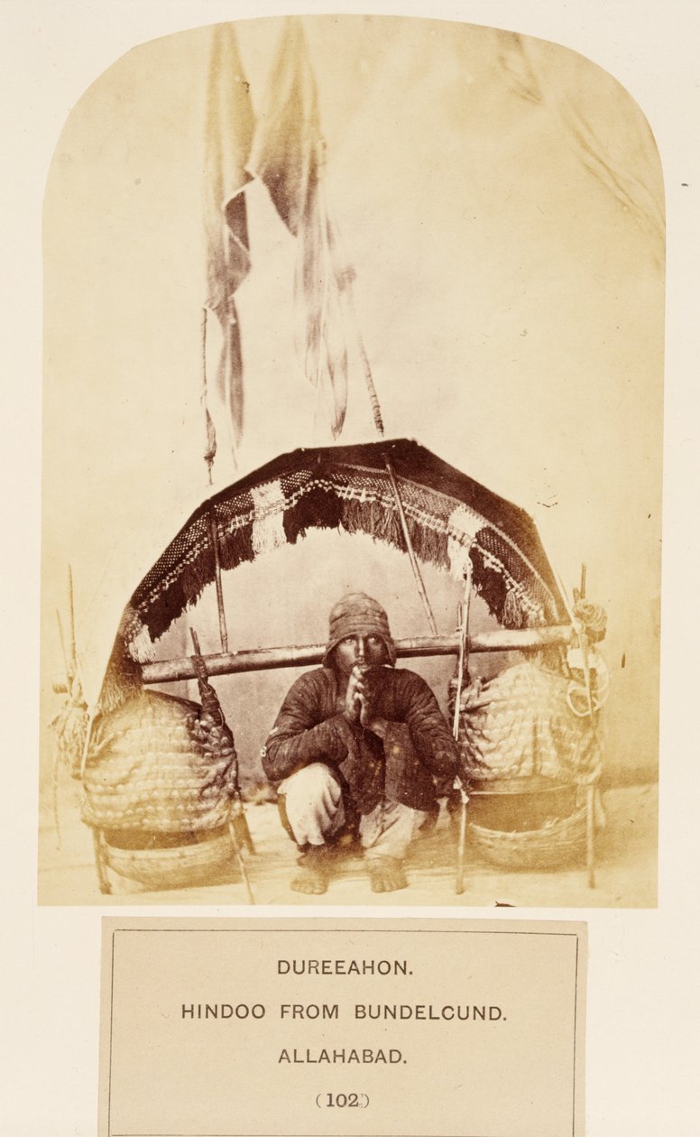 Dureeahon ، Hindoo من Bundelcund ، Allahabad ، من The People of India ، بقلم J. Forbes Watson ، تم نشره عام 1868 (طبعة زخرفية) بواسطة مصور انجليزى