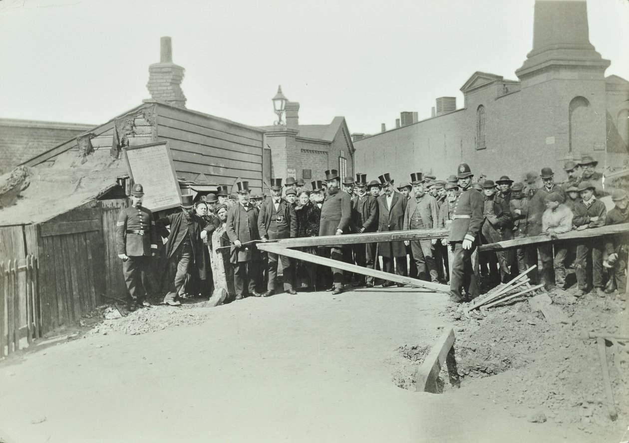 طريق إيستفيري الحرة من لوت ، 1885 بواسطة مصور انجليزى