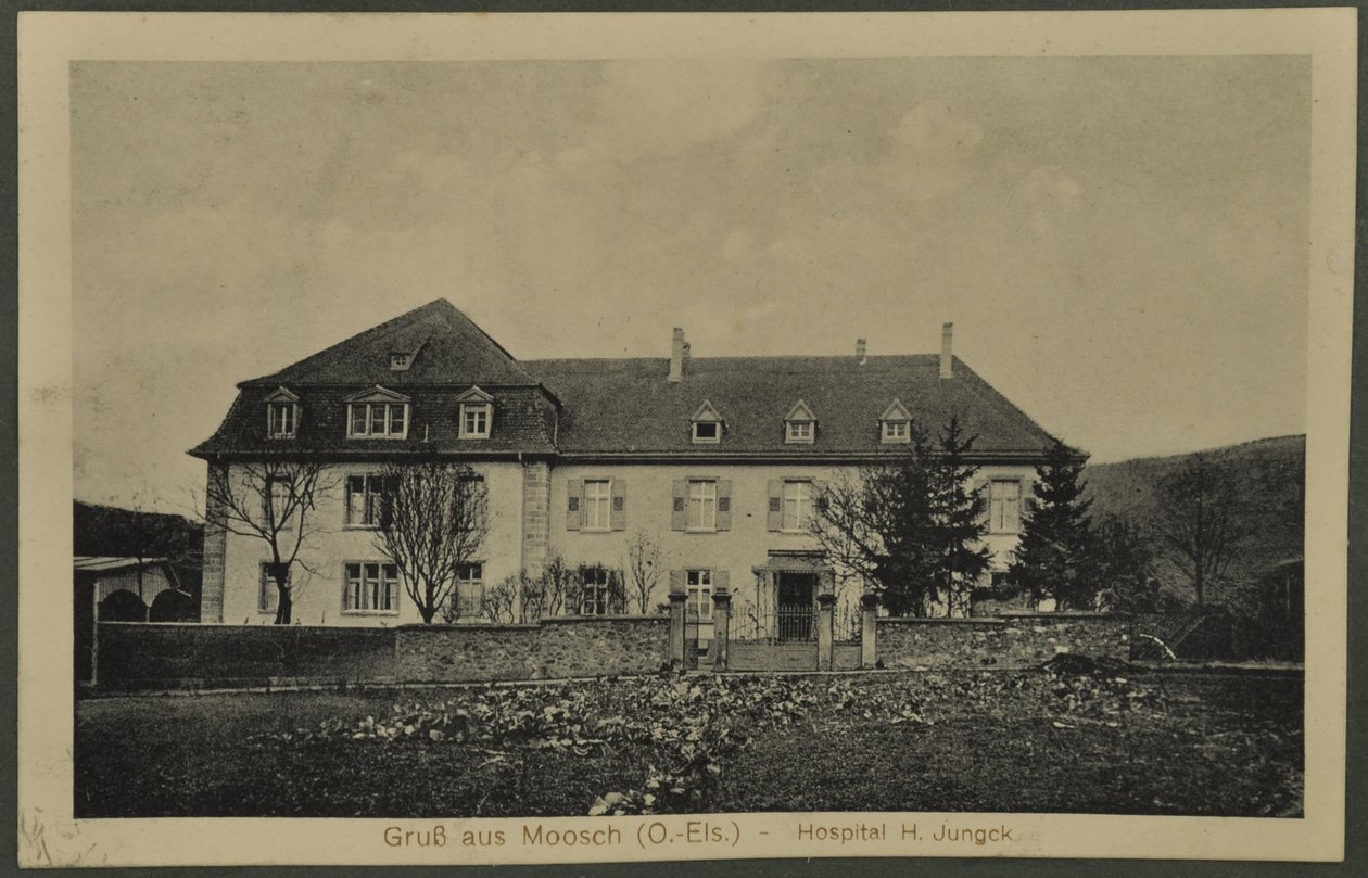 تحية من Moosch (O.-Els) - مستشفى H. Jungck ، بطاقة بريدية من Vosges ، 1915 بواسطة مصور انجليزى