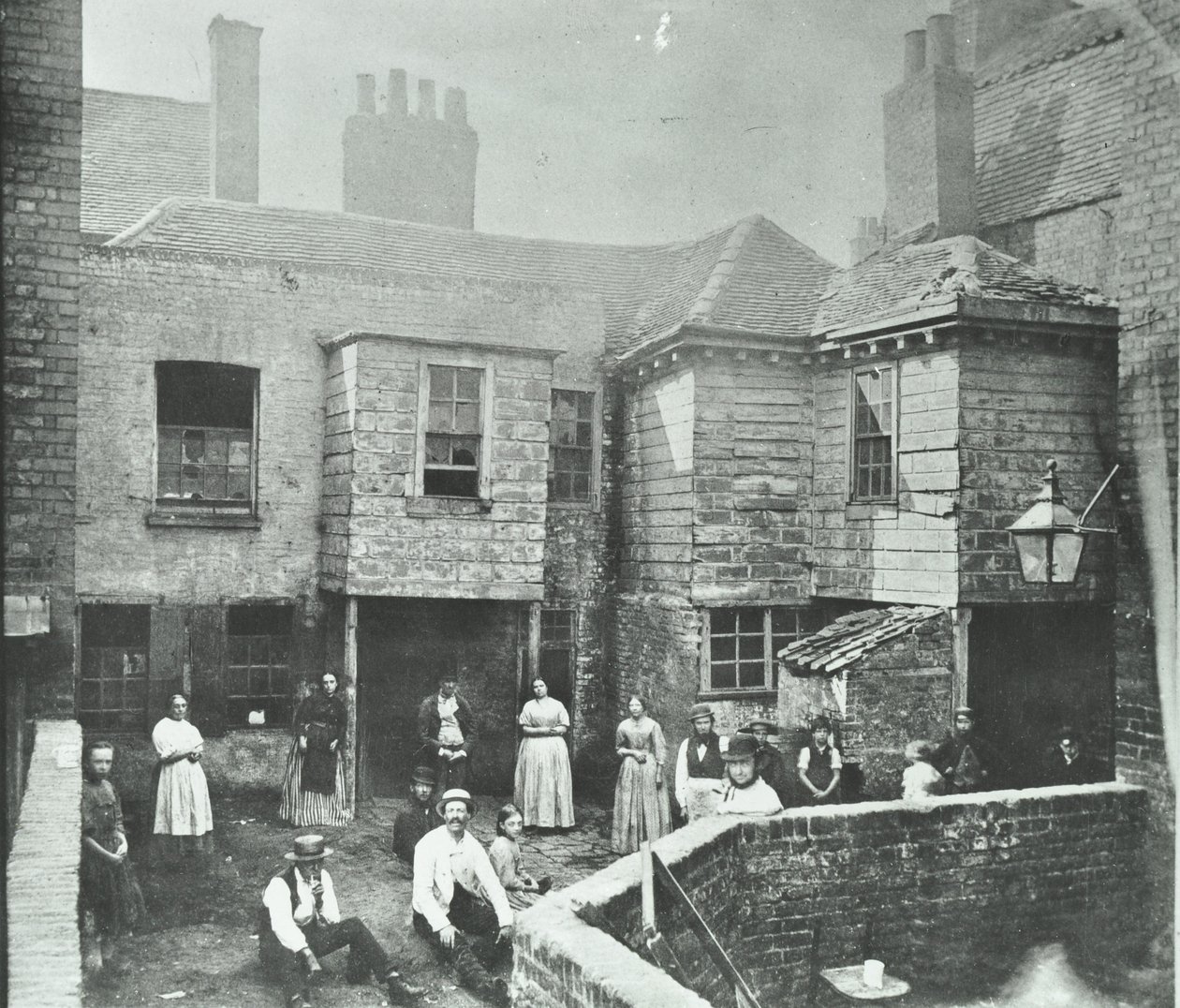 محكمة السوق ، لندن ، 1868 بواسطة مصور انجليزى