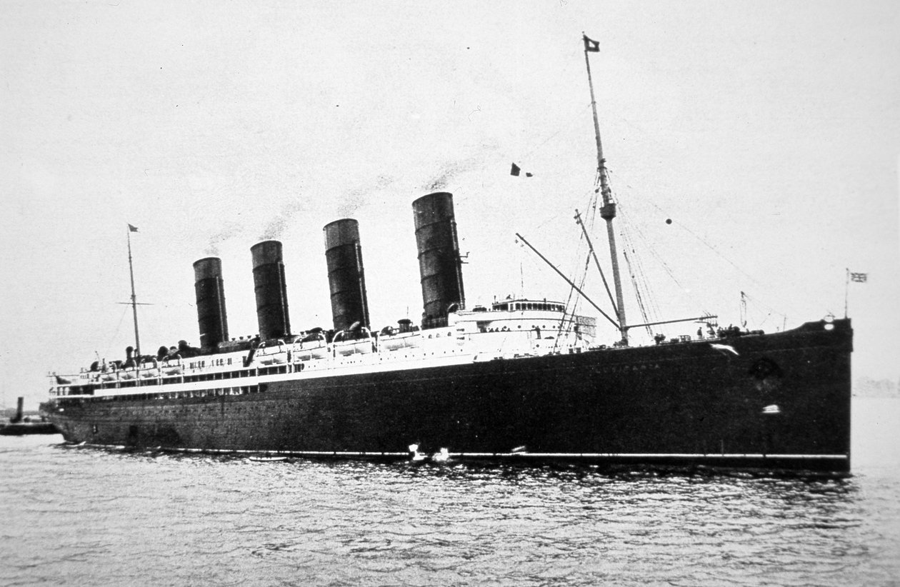 RMS Lusitania بواسطة مصور انجليزى