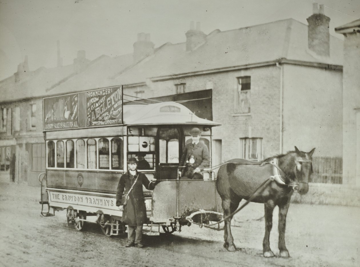 سيارة أحادية الحصان تابعة لشركة Croydon Tramways في محطة ريد دير ، 1885 بواسطة مصور انجليزى