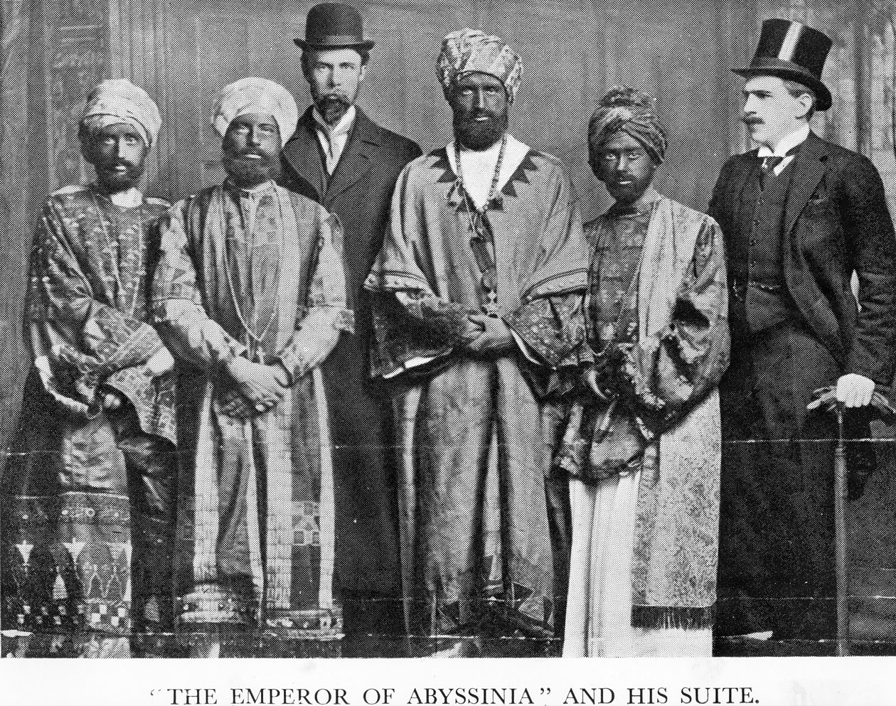 `` إمبراطور الحبشة وجناحه &39;&39; The Dreadnought Hoax ، 7 فبراير 1910 بواسطة مصور انجليزى