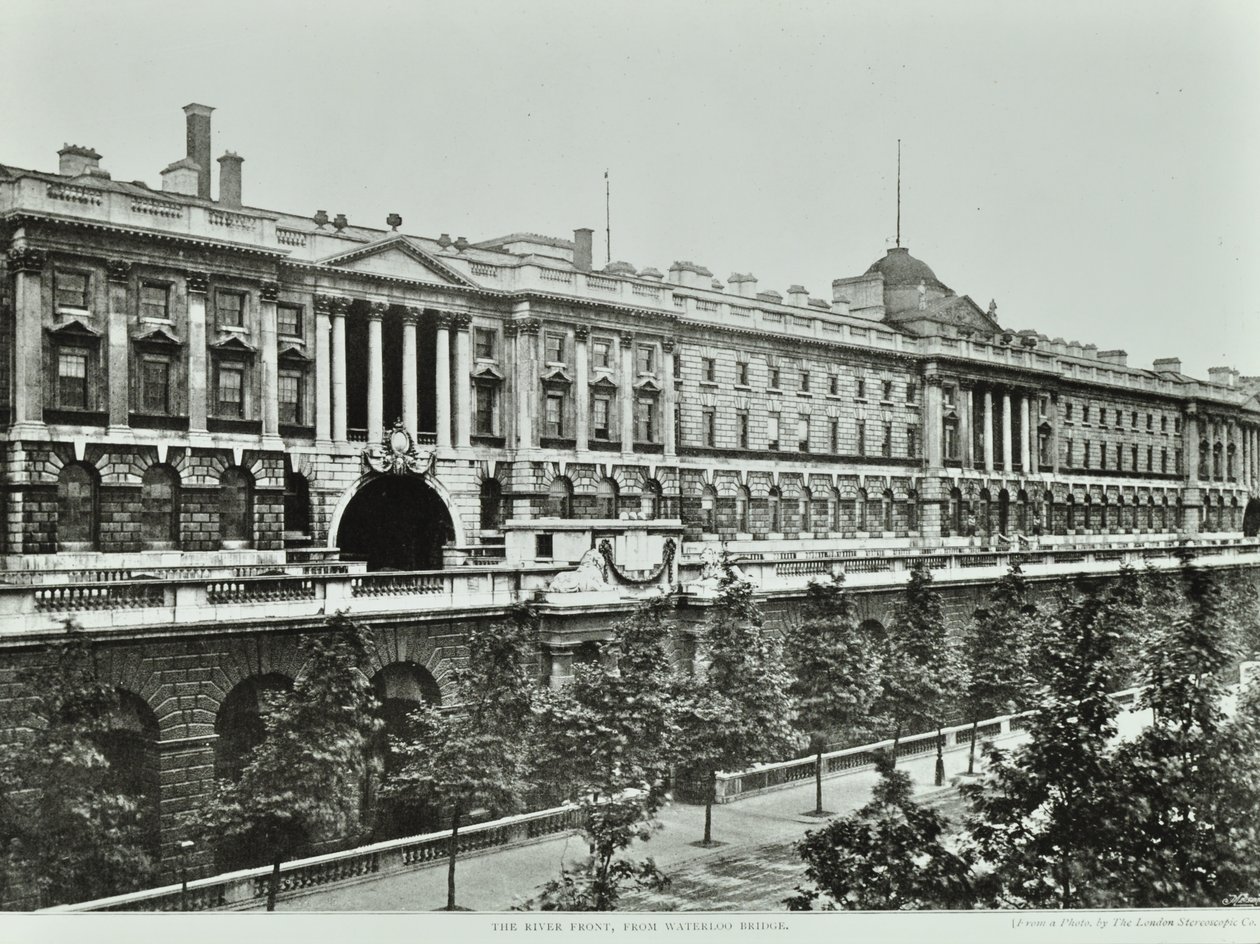 Victoria Embankment ، Westminster LB: Somerset House ، الارتفاع إلى Victoria Embankment ، 1896 بواسطة مصور انجليزى