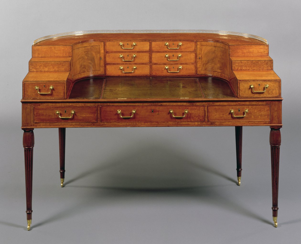 مكتب جورج الثالث كارلتون هاوس ، c.1800 (الخشب) بواسطة مدرسة اللغة الإنجليزية