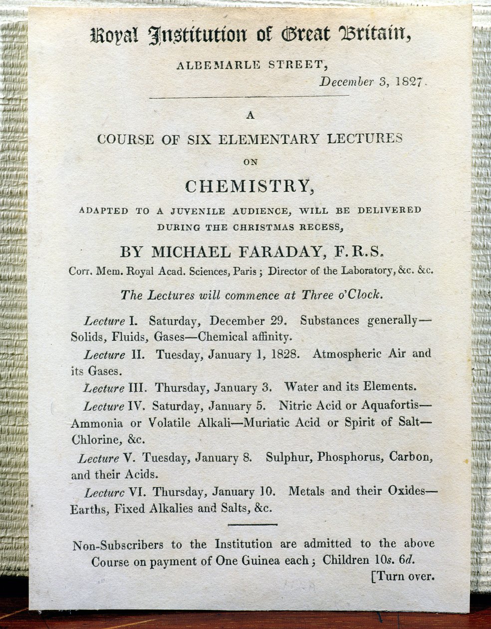 قبضة عيد الميلاد لستة محاضرات ابتدائية عن الكيمياء بقلم مايكل فاراداي (1778-1829) 3 ديسمبر 1827 بواسطة مدرسة اللغة الإنجليزية