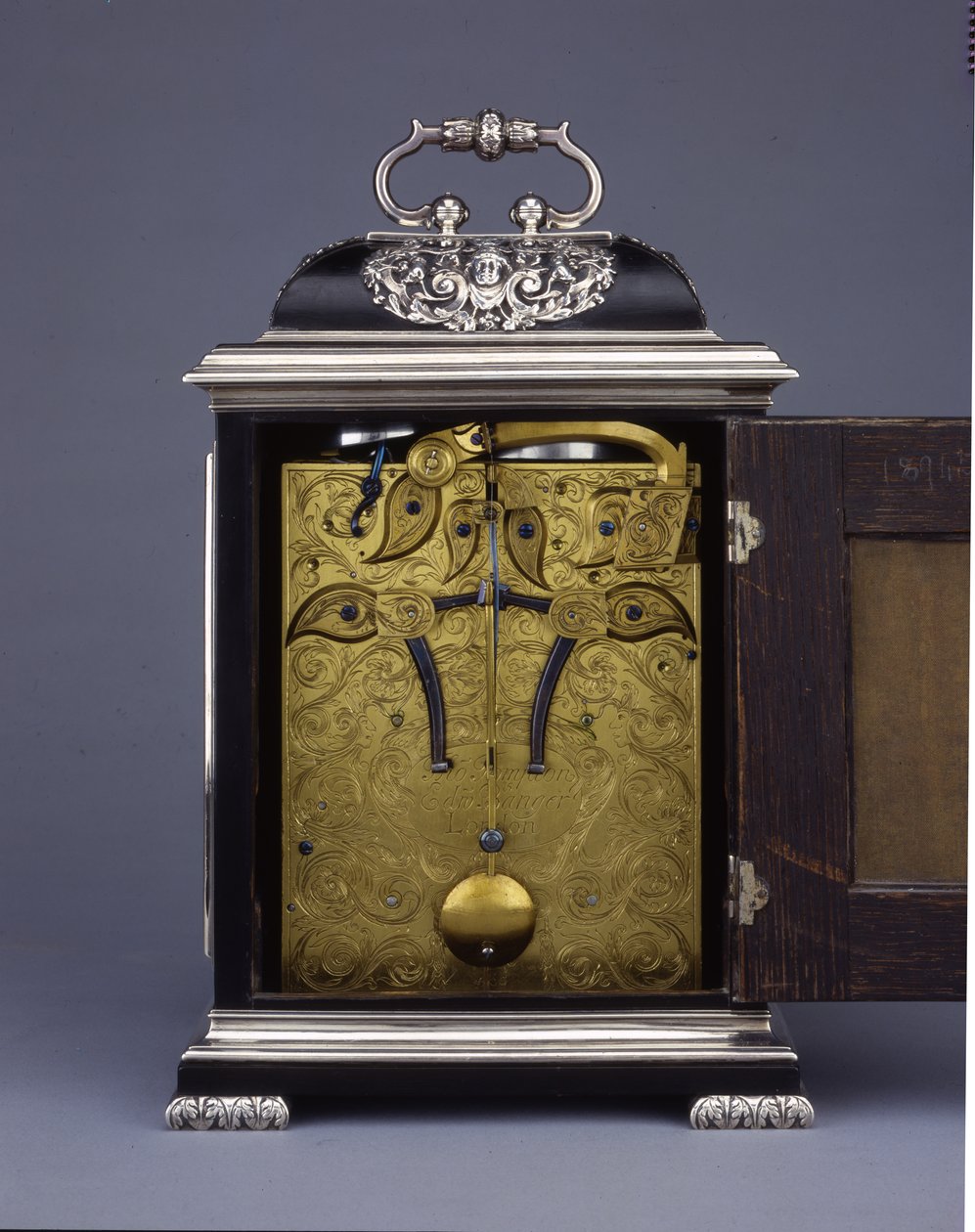 The Barnard Tompion، Tompion and Banger، London، No. 460، Stracket Clock، c.1708 بواسطة مدرسة اللغة الإنجليزية