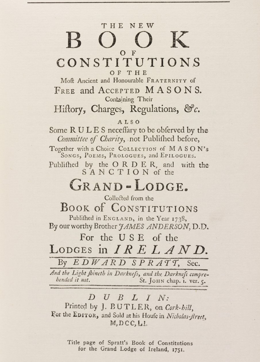 صفحة العنوان من كتاب دساتير Spratts لل Grand Lodge في أيرلندا ، 1751 بواسطة مدرسة اللغة الإنجليزية