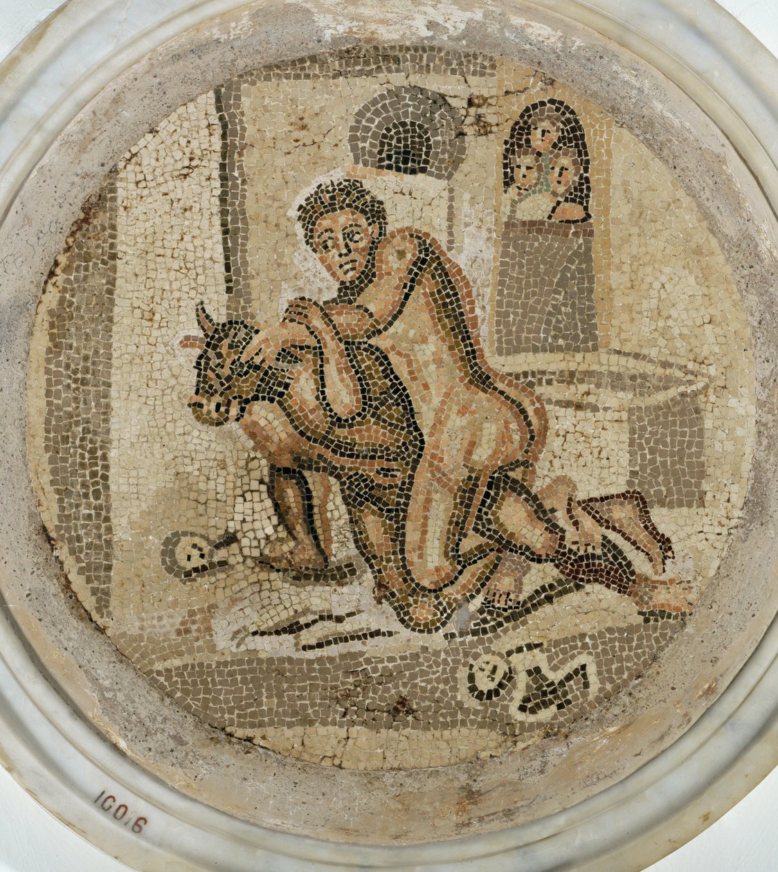 ثيسيوس يحارب المينوتور، توندو بواسطة إريك ليسينج